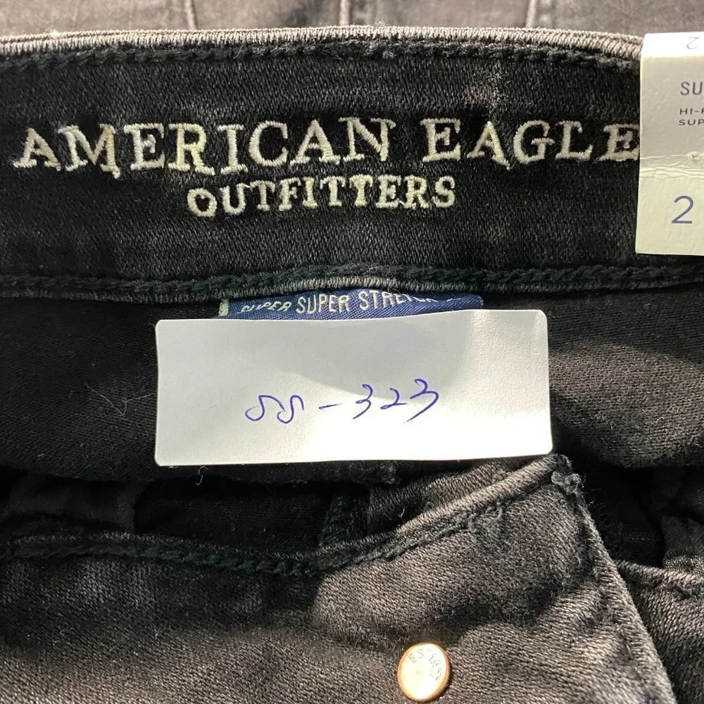 American Eagle Outfitters Black Denim Lace-Appliqué Jean Shorts NEW WITHOUT TAGS